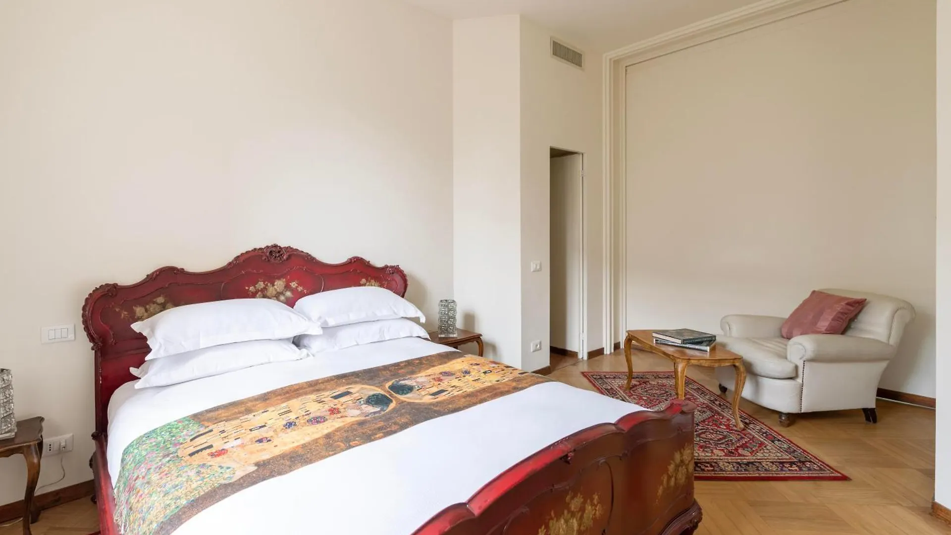 Milano Classy Heritage Home, City Center 0*,  Italia