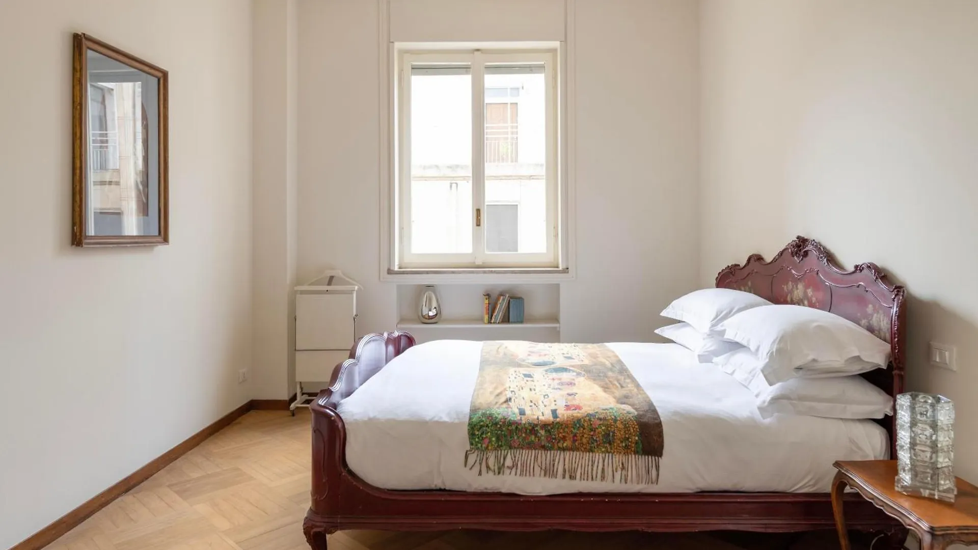 Milano Classy Heritage Home, City Center Italia